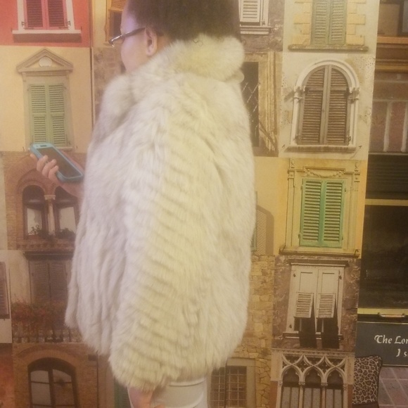 Sage Fox coat. Size medium - Picture 2 of 8